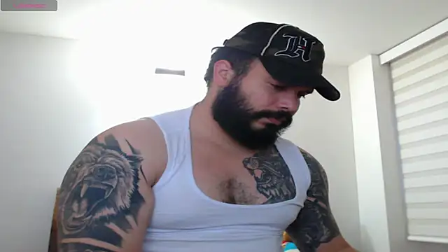 alexandergranda71 online show from March 17, 2025, 11:11 pm