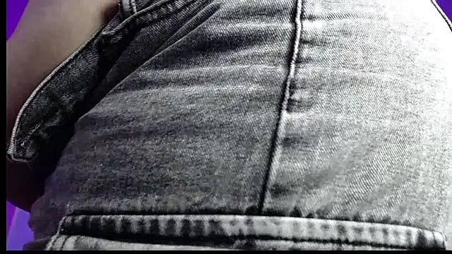 Snapshot of HECATE_23 chatting on March 26, 2026, 3:17 pm HECATE 23 online show from March 26, 2026, 3:17 pm