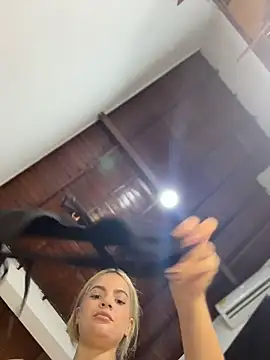 emiss  online show from December 5, 2025, 4:14 pm