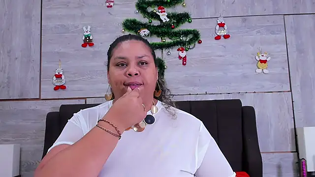 Lynn Jones online show from December 21, 2024, 5:25 am