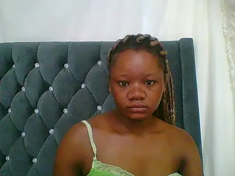 HotJeylee online show from January 16, 2026, 3:43 am