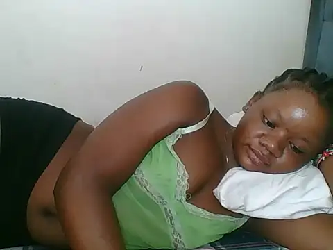 HotJeylee online show from June 15, 2026, 11:23 am