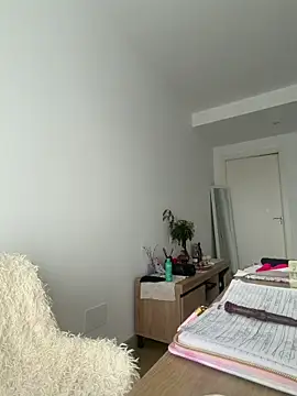 streetdoll online show from February 10, 2026, 8:18 am