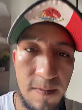 royalgirls x online show from November 9, 2025, 7:23 pm