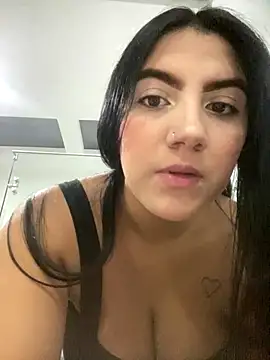 Snapshot of PaulinaDuarte chatting on December 3, 2024, 11:01 am PaulinaDuarte online show from December 3, 2024, 11:01 am