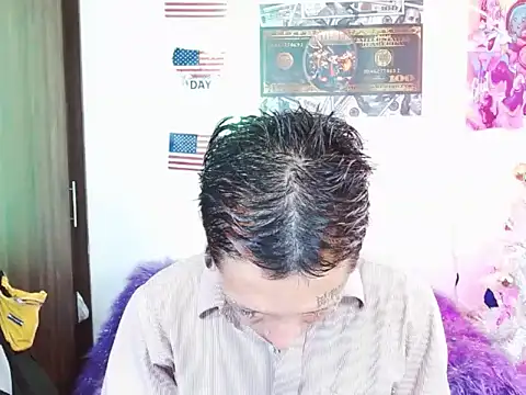 Snapshot of deivid_estrada chatting on December 14, 2024, 3:25 pm deivid estrada online show from December 14, 2024, 3:25 pm