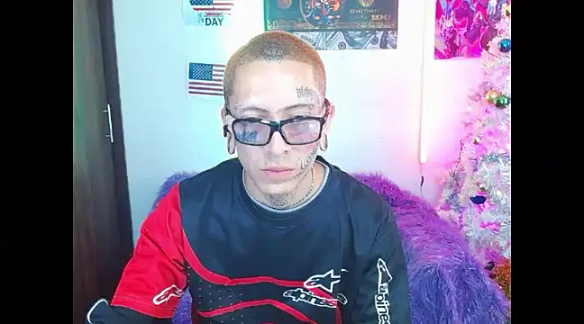 Snapshot of deivid_estrada chatting on December 28, 2024, 3:48 pm deivid estrada online show from December 28, 2024, 3:48 pm