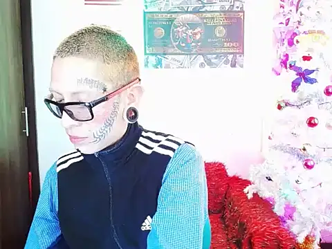 Snapshot of deivid_estrada chatting on January 10, 2025, 3:06 pm deivid estrada online show from January 10, 2025, 3:06 pm