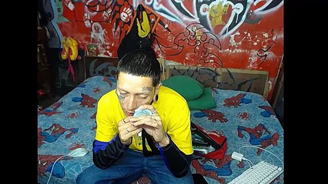 Snapshot of deivid_estrada chatting on February 8, 2025, 9:25 pm deivid estrada online show from February 8, 2025, 9:25 pm