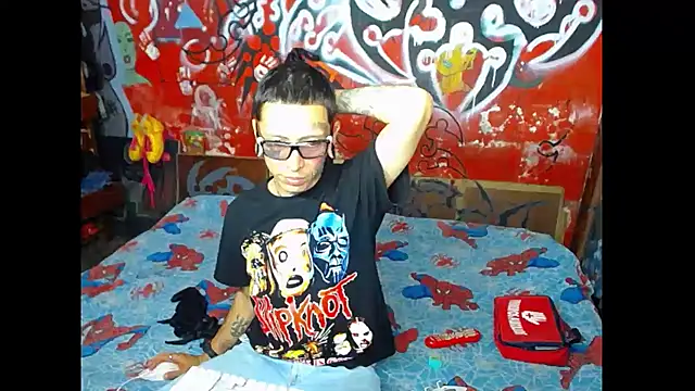 Snapshot of deivid_estrada chatting on February 17, 2025, 6:15 pm deivid estrada online show from February 17, 2025, 6:15 pm