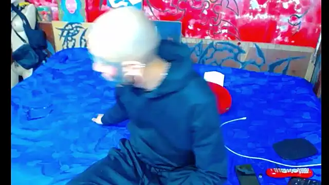 Snapshot of deivid_estrada chatting on September 8, 2025, 4:28 pm deivid estrada online show from September 8, 2025, 4:28 pm