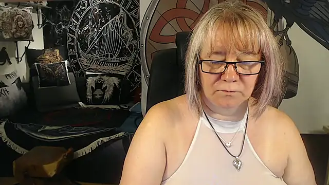 TittenMichelle online show from July 24, 2026, 6:28 pm