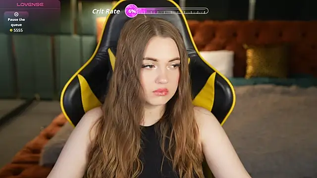 Snapshot of Grace_Fantasy chatting on May 5, 2026, 10:18 pm Grace Fantasy online show from May 5, 2026, 10:18 pm