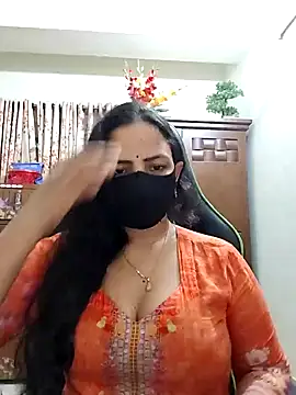 Payel-Sen online show from May 4, 2026, 6:37 pm