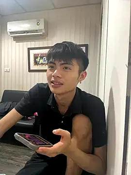 Snapshot of mumuowl chatting on October 5, 2025, 6:28 pm mumuowl online show from October 5, 2025, 6:28 pm