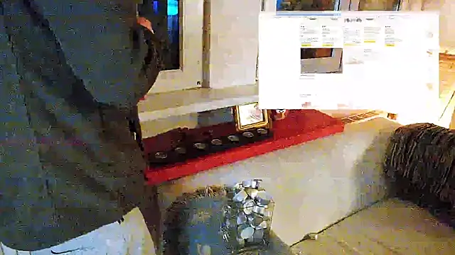 Snapshot of BongChannel chatting on January 2, 2025, 2:43 am BongChannel online show from January 2, 2025, 2:43 am