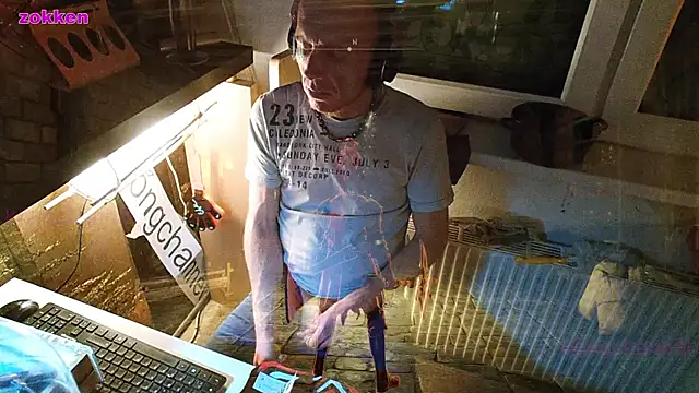 Snapshot of BongChannel chatting on January 10, 2025, 5:26 am BongChannel online show from January 10, 2025, 5:26 am