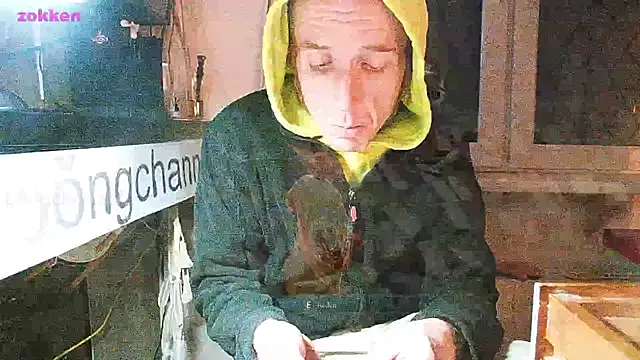 Snapshot of BongChannel chatting on January 28, 2025, 1:08 am BongChannel online show from January 28, 2025, 1:08 am