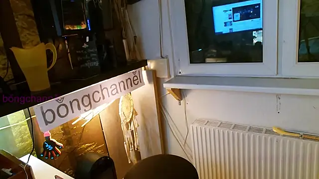 Snapshot of BongChannel chatting on February 2, 2025, 9:02 pm BongChannel online show from February 2, 2025, 9:02 pm