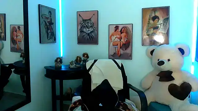 Snapshot of Cristal_erotik chatting on December 2, 2024, 6:10 pm Cristal erotik online show from December 2, 2024, 6:10 pm