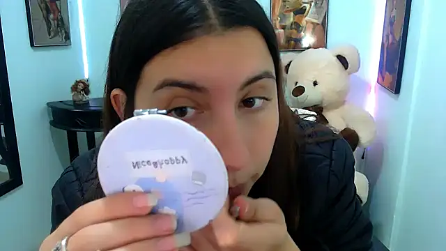 Snapshot of Cristal_erotik chatting on December 5, 2024, 4:01 pm Cristal erotik online show from December 5, 2024, 4:01 pm