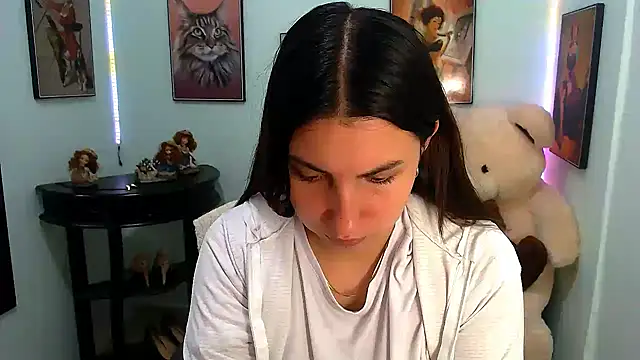 Snapshot of Cristal_erotik chatting on January 4, 2025, 4:11 pm Cristal erotik online show from January 4, 2025, 4:11 pm