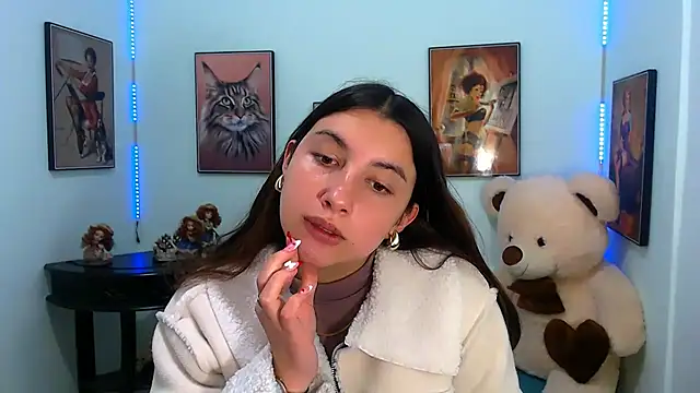 Snapshot of Cristal_erotik chatting on January 7, 2025, 5:53 pm Cristal erotik online show from January 7, 2025, 5:53 pm