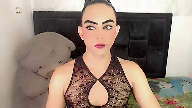 Snapshot of Michell_Queen chatting on October 17, 2025, 4:48 am Michell Queen online show from October 17, 2025, 4:48 am
