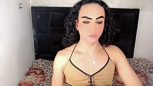 Michell Queen online show from May 10, 2026, 5:01 am