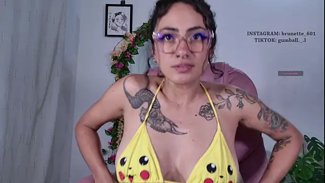 Snapshot of paula_brunette chatting on July 7, 2026, 3:53 am paula brunette online show from July 7, 2026, 3:53 am