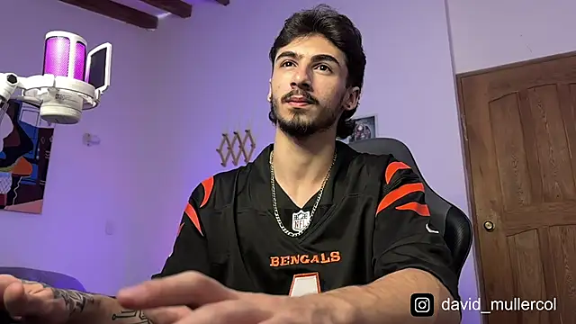 David Brown18 online show from February 5, 2025, 5:09 pm