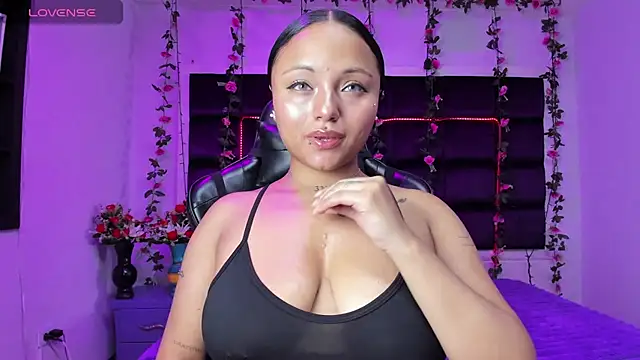 sweelanna   online show from March 4, 2026, 1:11 am