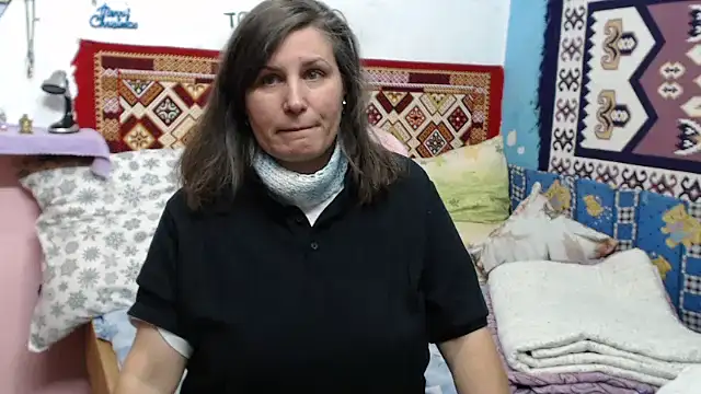 AdelineBlueEyes online show from October 6, 2025, 7:39 am