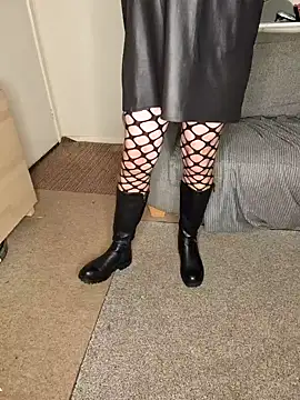 ellie-tv online show from November 11, 2025, 9:53 am