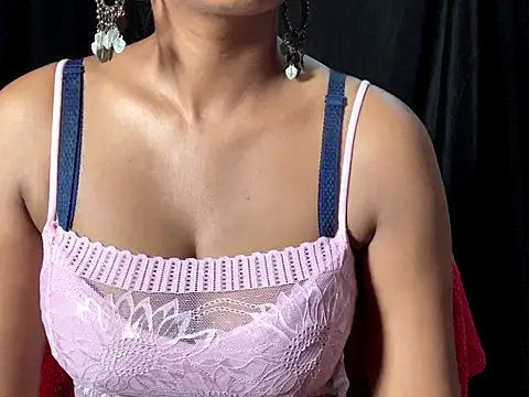 Snapshot of Sexy_trisha__7 chatting on September 20, 2025, 5:47 pm Sexy trisha  7 online show from September 20, 2025, 5:47 pm