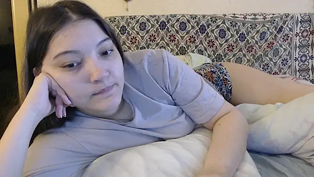 AlisaDevis online show from January 25, 2025, 11:02 am