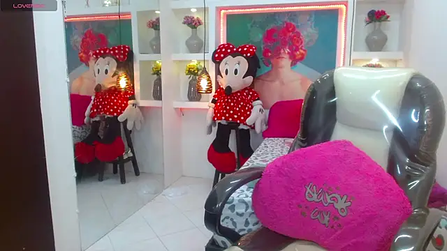 Snapshot of lorenapinto chatting on March 13, 2025, 7:50 pm lorenapinto online show from March 13, 2025, 7:50 pm