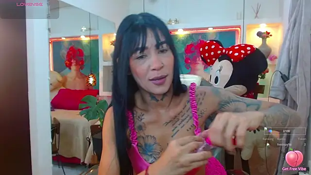 Snapshot of lorenapinto chatting on October 19, 2025, 12:28 pm lorenapinto online show from October 19, 2025, 12:28 pm