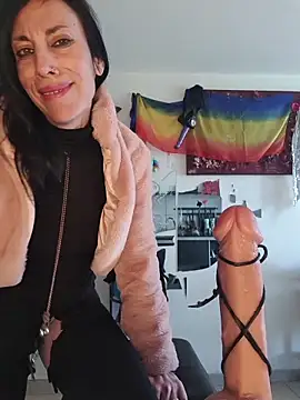 freyamoret online show from March 21, 2026, 8:19 am