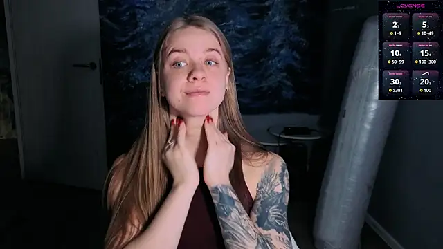 Snapshot of candy_maggie chatting on March 9, 2026, 2:10 pm candy maggie online show from March 9, 2026, 2:10 pm