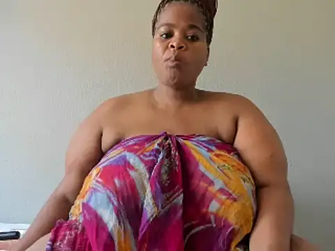 ThickLeeyanaX online show from February 14, 2025, 9:24 am