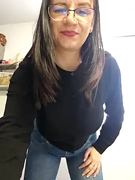 Snapshot of KristenVega chatting on February 12, 2026, 11:05 am KristenVega online show from February 12, 2026, 11:05 am