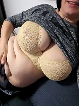 Snapshot of KristenVega chatting on March 13, 2026, 8:15 pm KristenVega online show from March 13, 2026, 8:15 pm