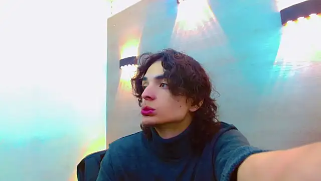 Sr BonnyEthan online show from November 8, 2025, 1:44 pm