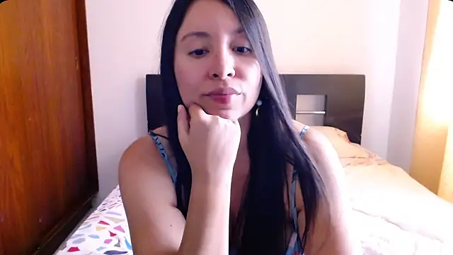 emely sexx20 online show from December 9, 2024, 6:35 pm