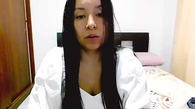 emely sexx20 online show from December 16, 2024, 10:34 pm