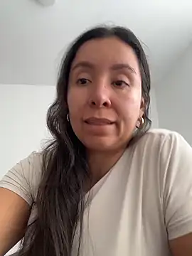 emely sexx20 online show from June 9, 2026, 2:50 pm