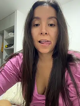 emely sexx20 online show from June 10, 2026, 2:56 am