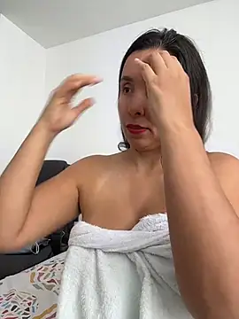 emely sexx20 online show from June 10, 2026, 7:02 pm
