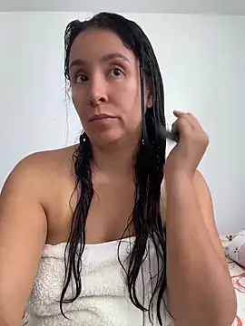 emely sexx20 online show from June 16, 2026, 4:20 pm